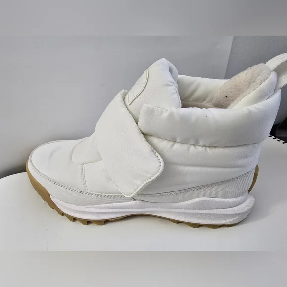 Size 10 Sorel Waterproof Insulated Boots Style Sneaker Shoes - Picture 7 of 8